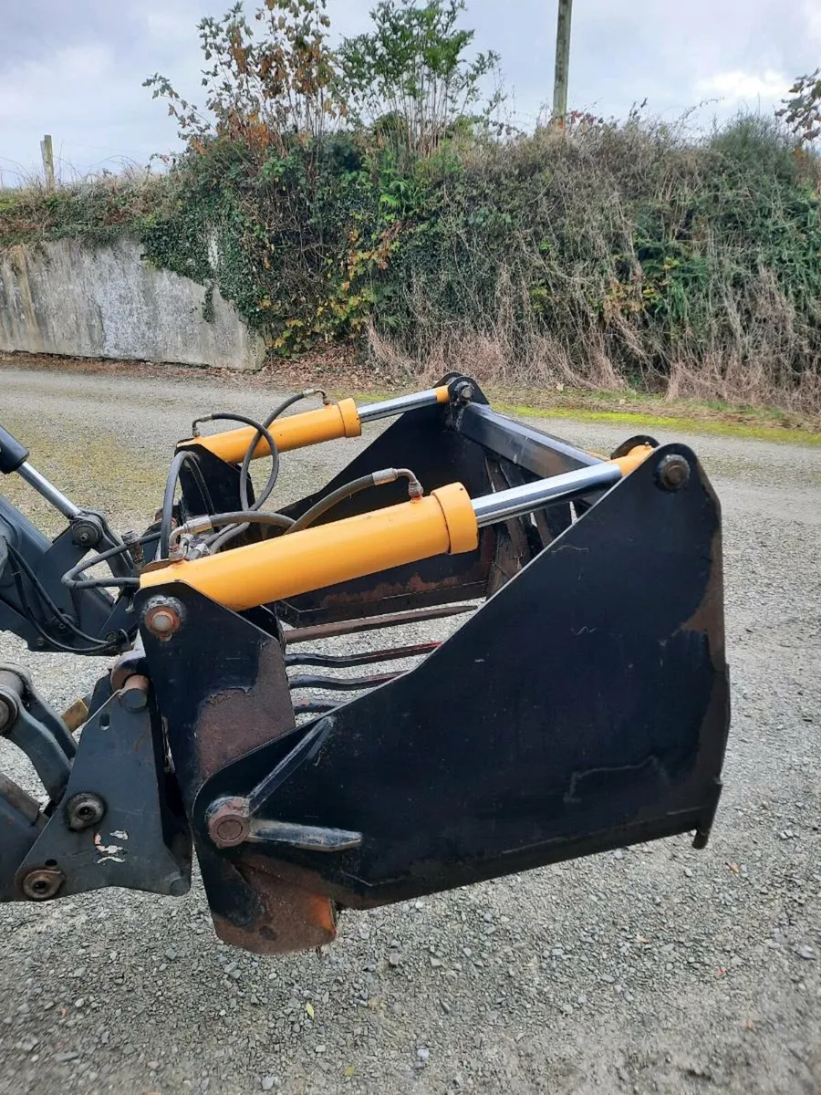 Rossmore Shear Grab - Image 1