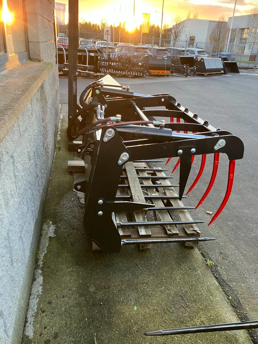 Silage grab - Image 1