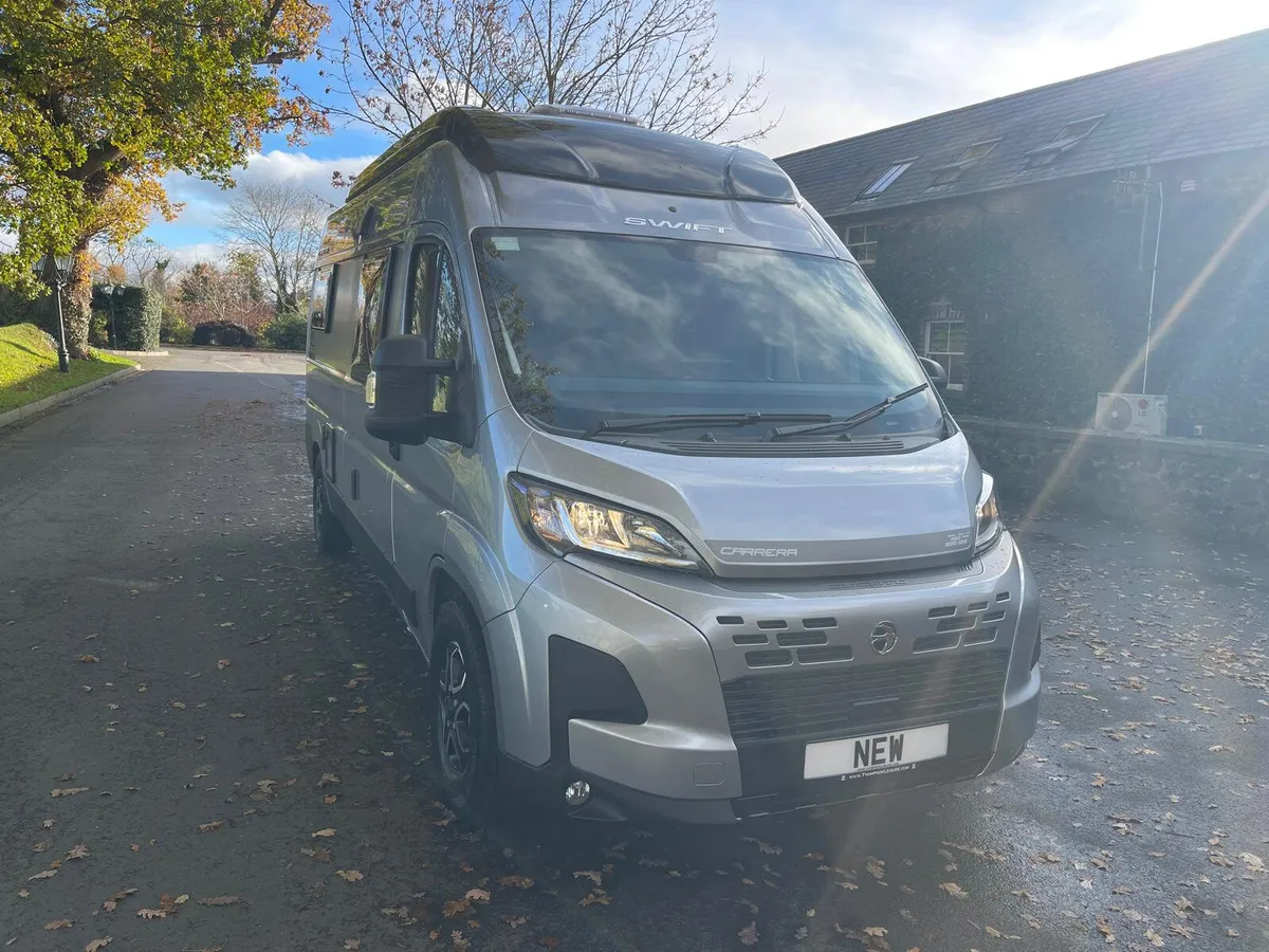 Swift Carrera 244 - Automatic - Image 1