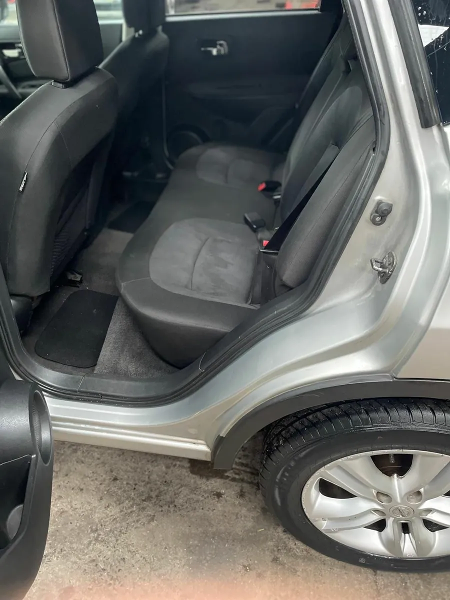 Nissan Qashqai 2010 - Image 3