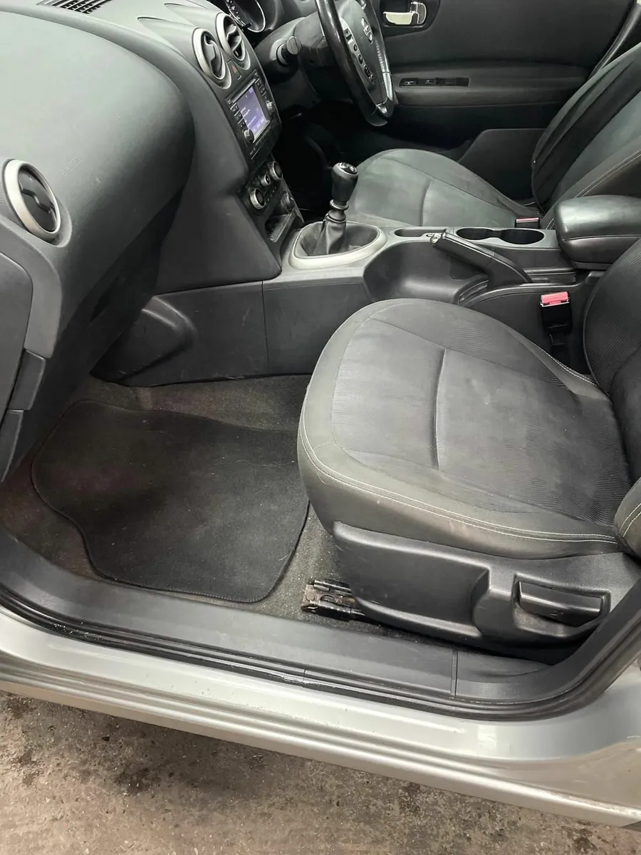 Nissan Qashqai 2010 - Image 4