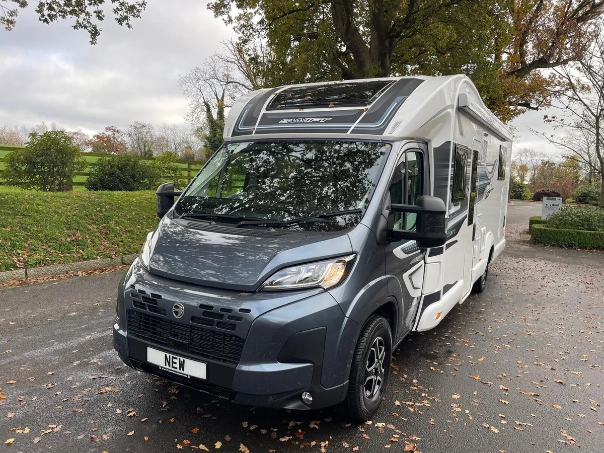 Swift Escape 694 - Automatic - Image 1