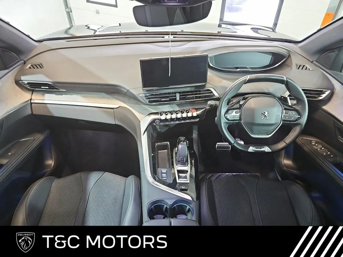 Peugeot 5008 Rare 2.0 Hdi 180 BHP GT, LED Headligh - Image 3