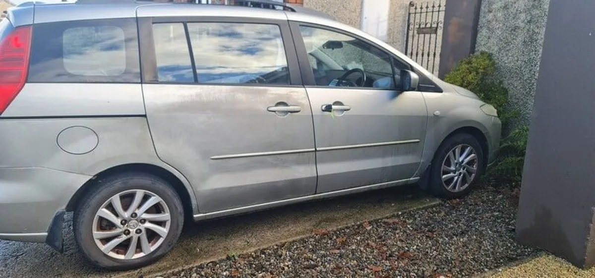 2006 Mazda 5 7 Seater - Image 1