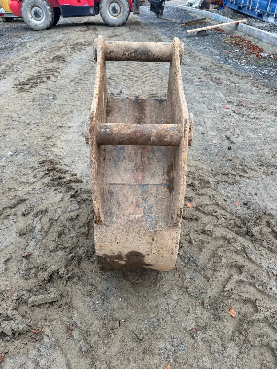 16in Excavator Bucket 80mm pins - Image 3