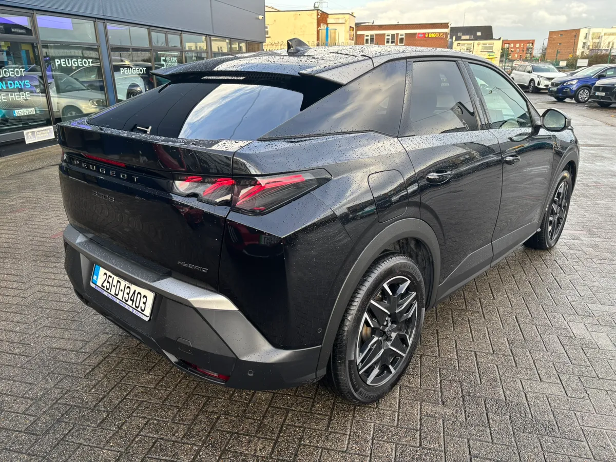 2025 Peugeot 3008 GT Hybrid - Image 4