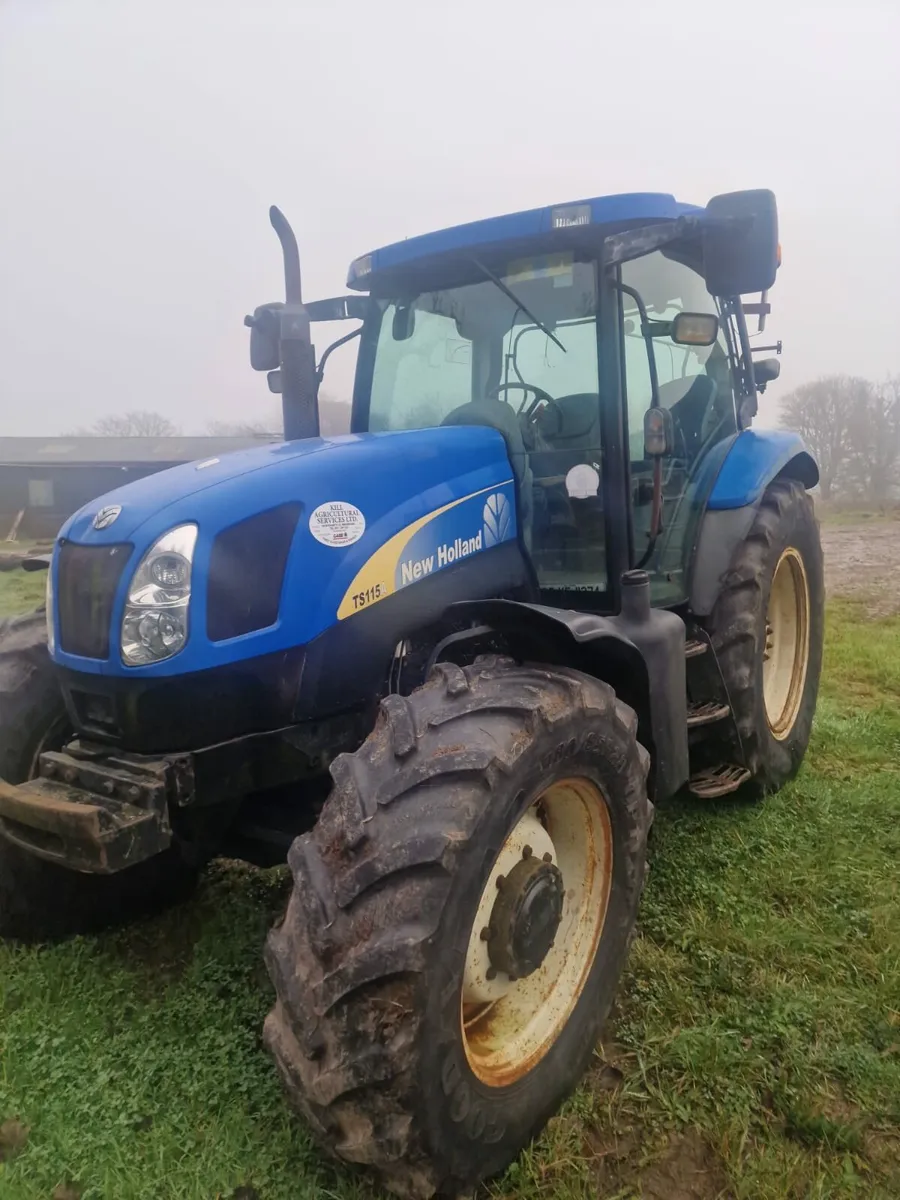 New Holland TS115A - Image 2