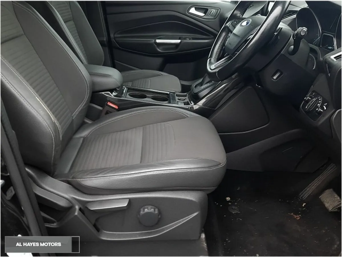 Ford Kuga **AUTOMATIC**TOP SPEC**TITANIUM**1.5TDCi - Image 4