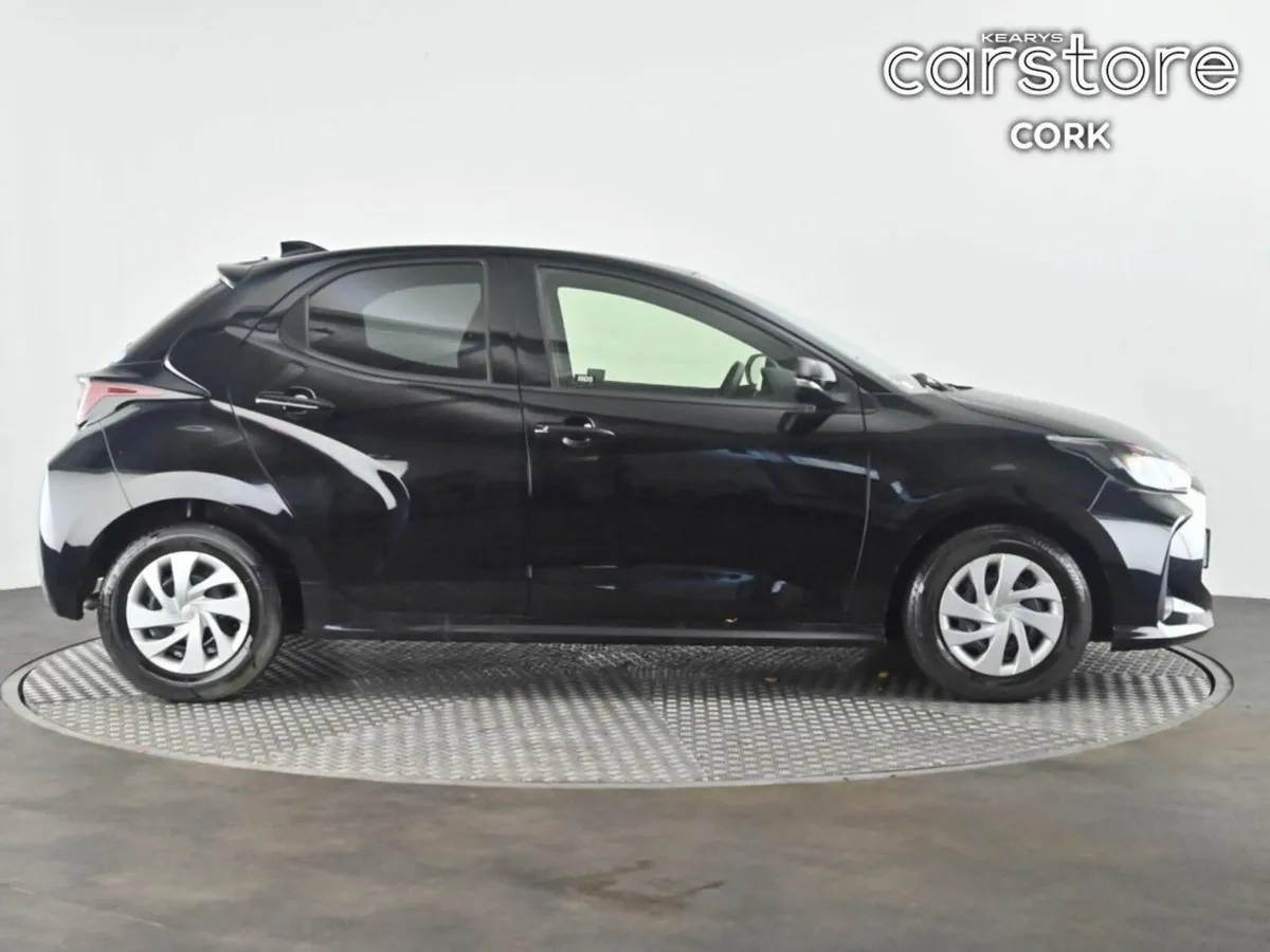 Toyota Yaris 1.0 Auto - Image 2
