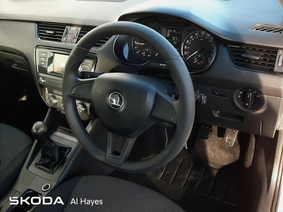 Skoda Octavia **FULL SERVICE HISTORY 1.6TDI 90HP - Image 4