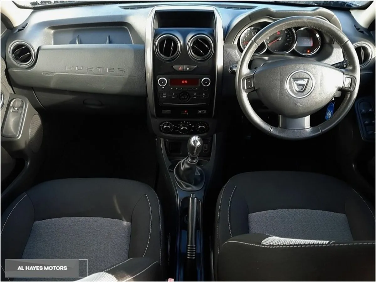 Dacia Duster **LOW MILEAGE**1.5 DCi 110 SIGNATURE - Image 2