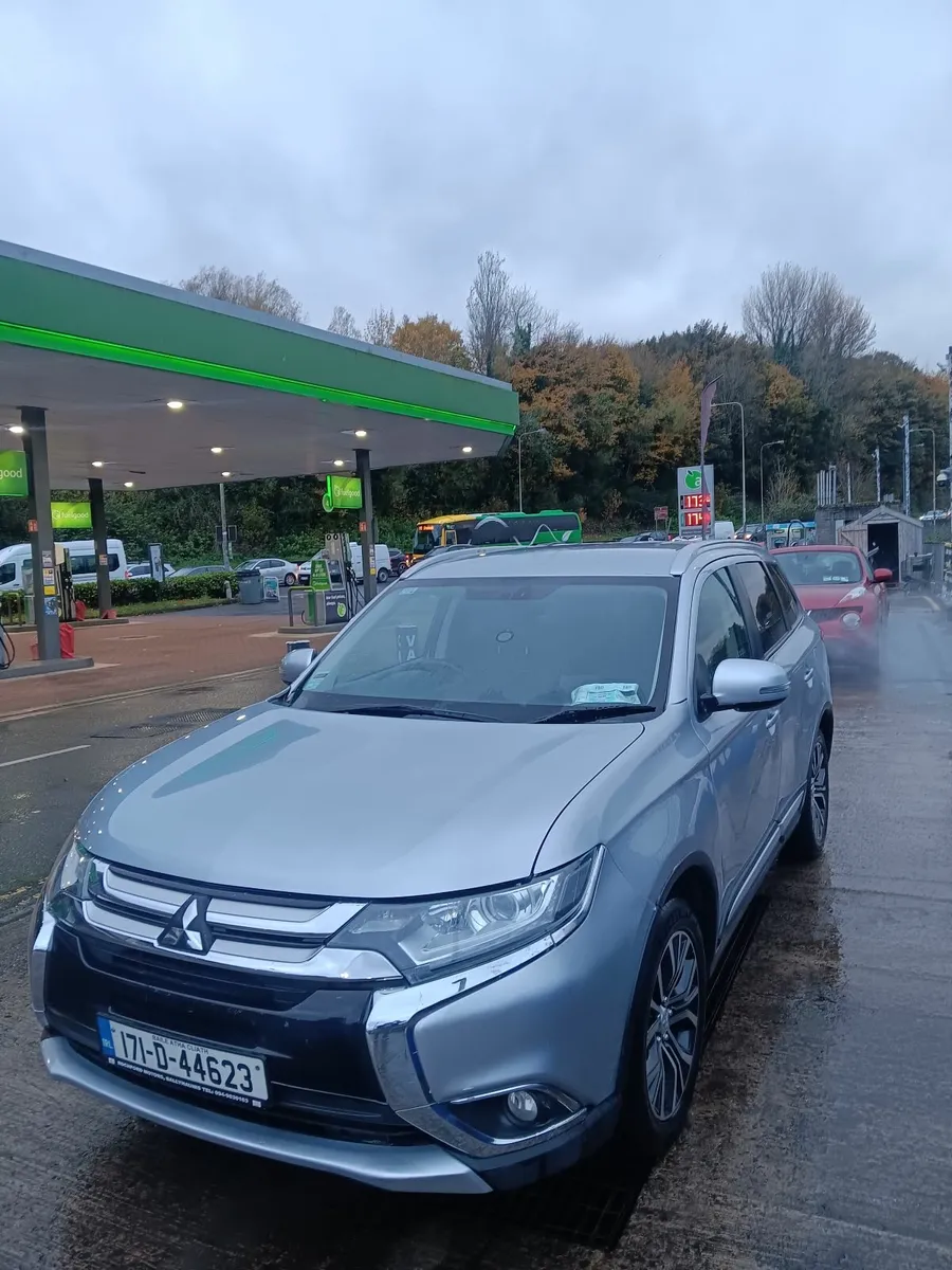 2017 Mitsubishi Outlander New NCT to 31-5-27 - Image 1