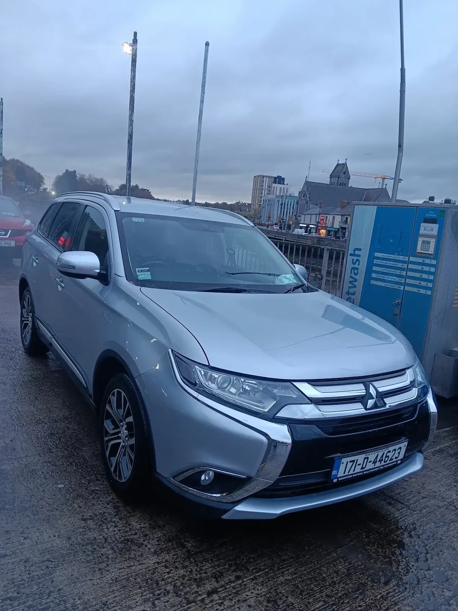2017 Mitsubishi Outlander New NCT to 31-5-27 - Image 4