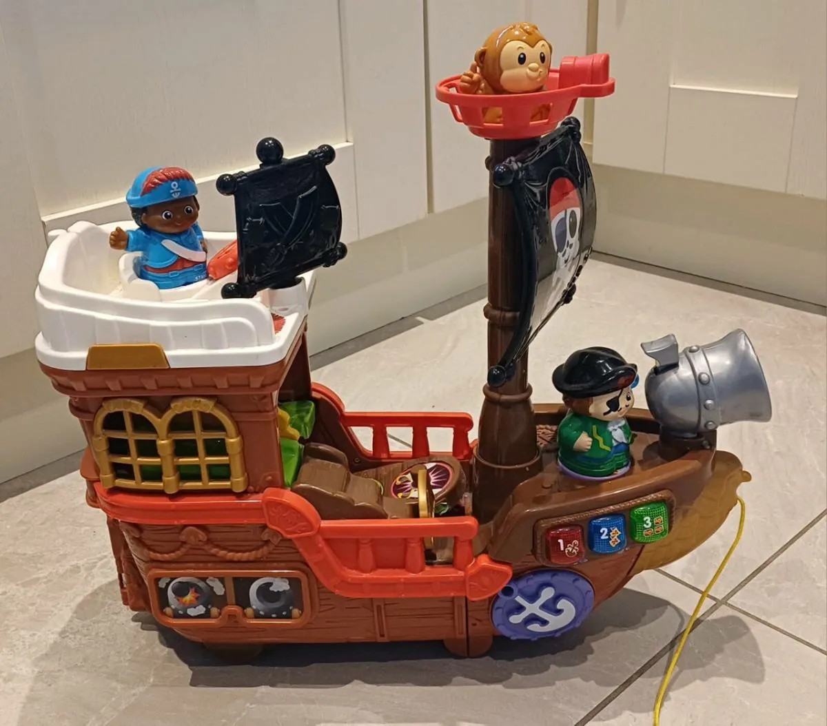 VTech Toot Toot Friends Pirate Ship - Image 2