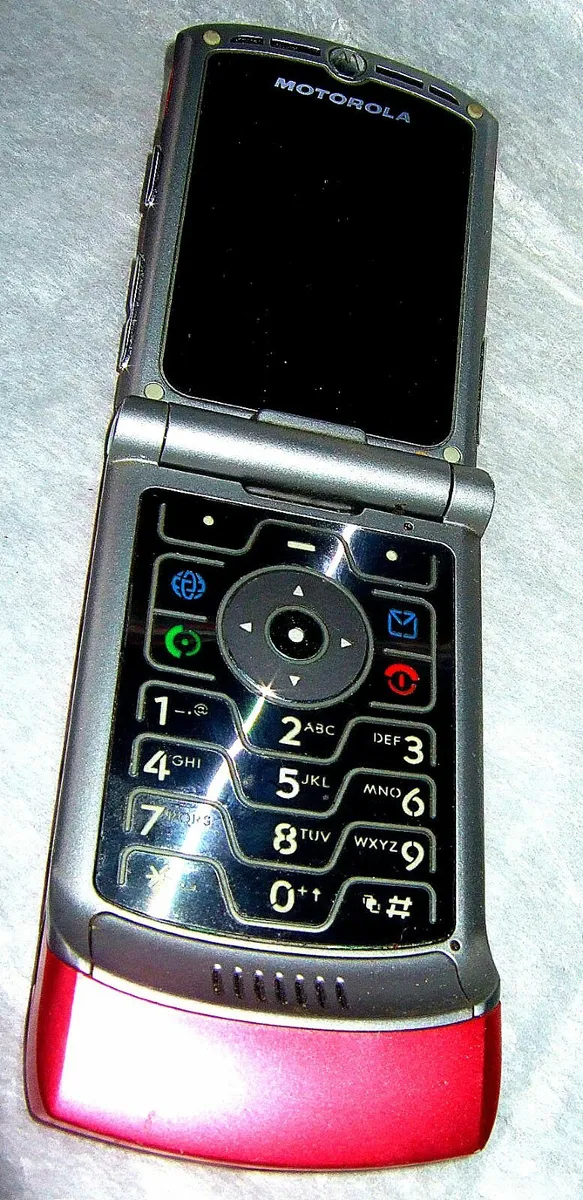 Motorola RAZR V3 - Image 4