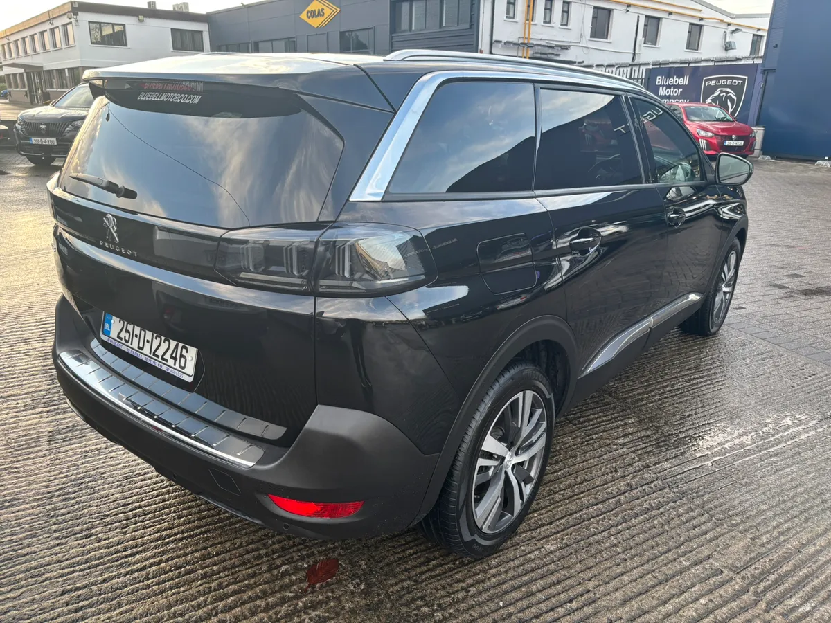 2025 Peugeot 5008 Allure 1.5 - Image 3