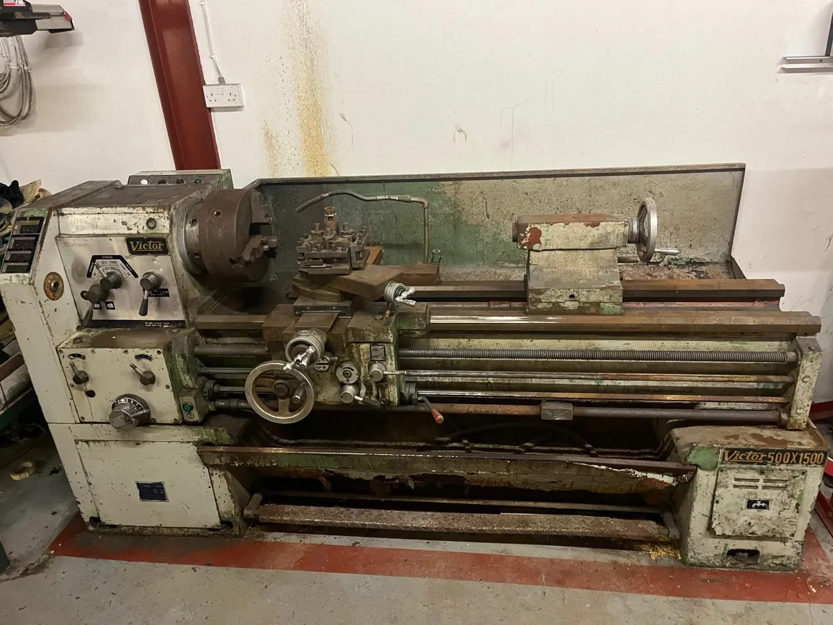 Victor 500 X 1500 Lathe - Image 4
