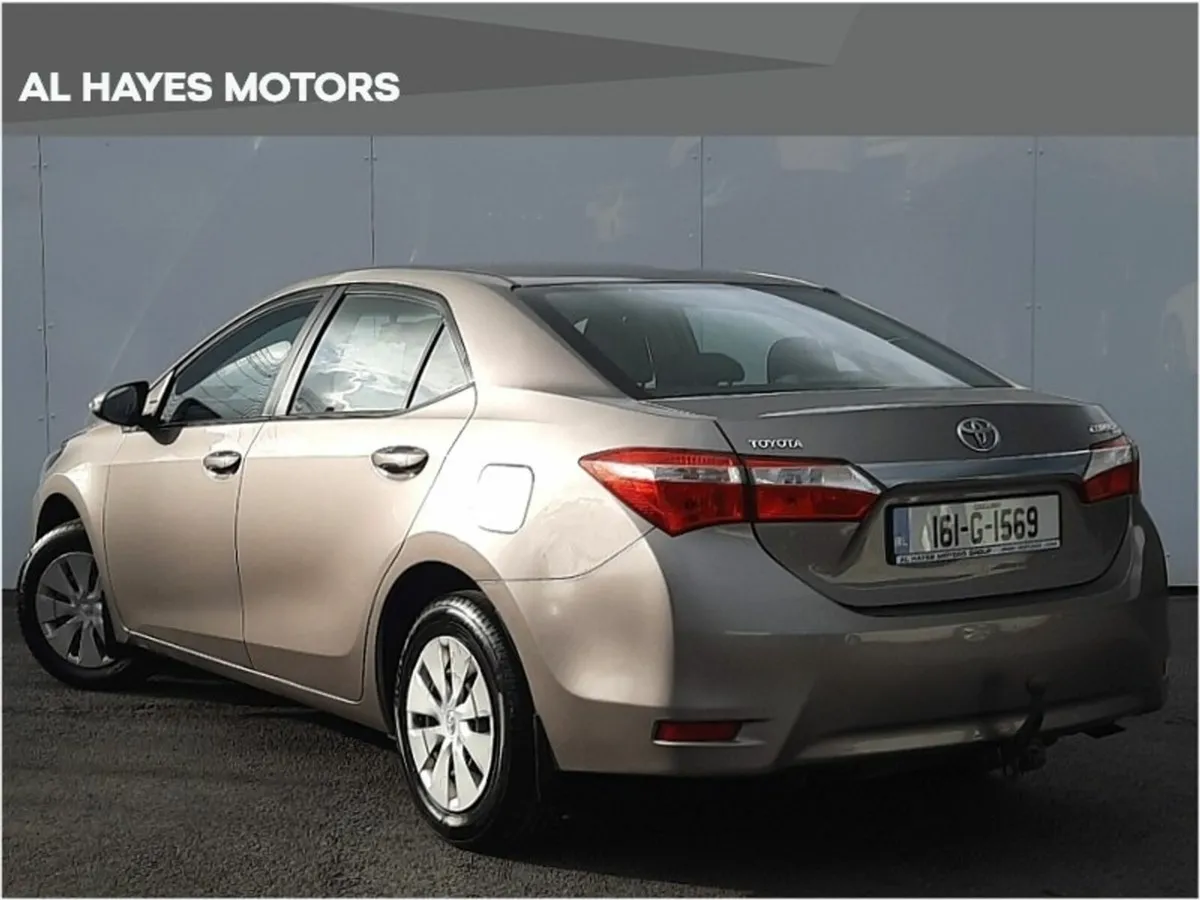 Toyota Corolla **TINY MILEAGE**1.33 PETROL**Dual V - Image 3