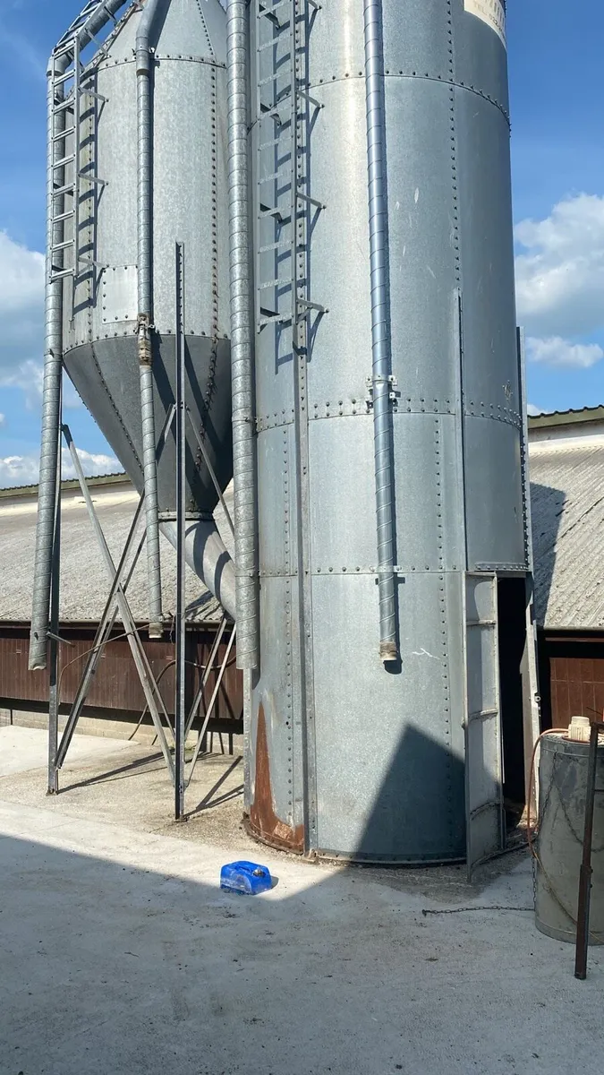 Feed Bin - Image 1