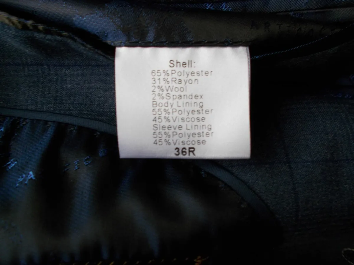 Three Piece Men's Suit - Image 2