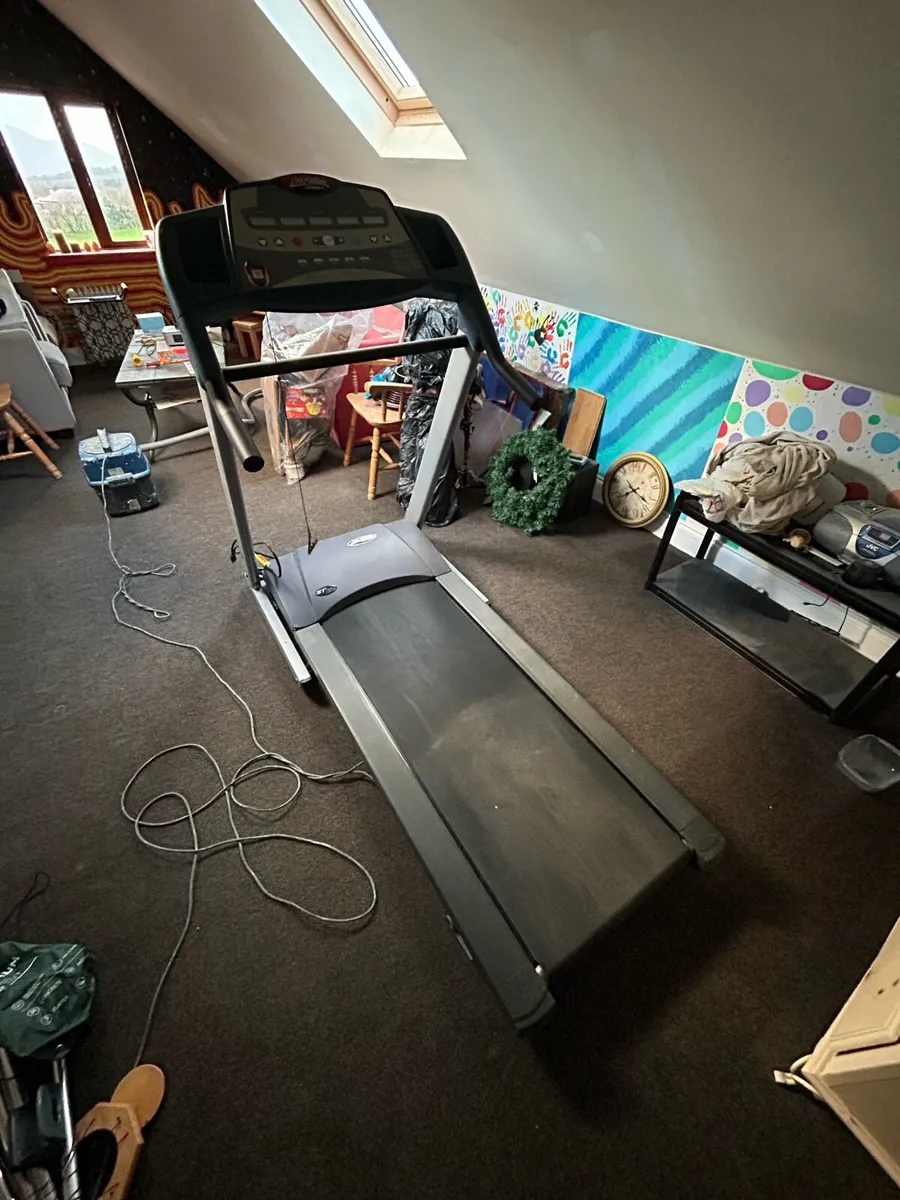 Treadmill - Image 2