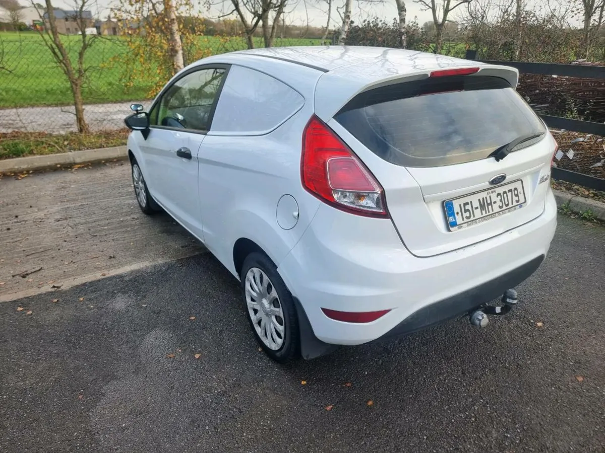 Ford Fiesta Van - Image 1
