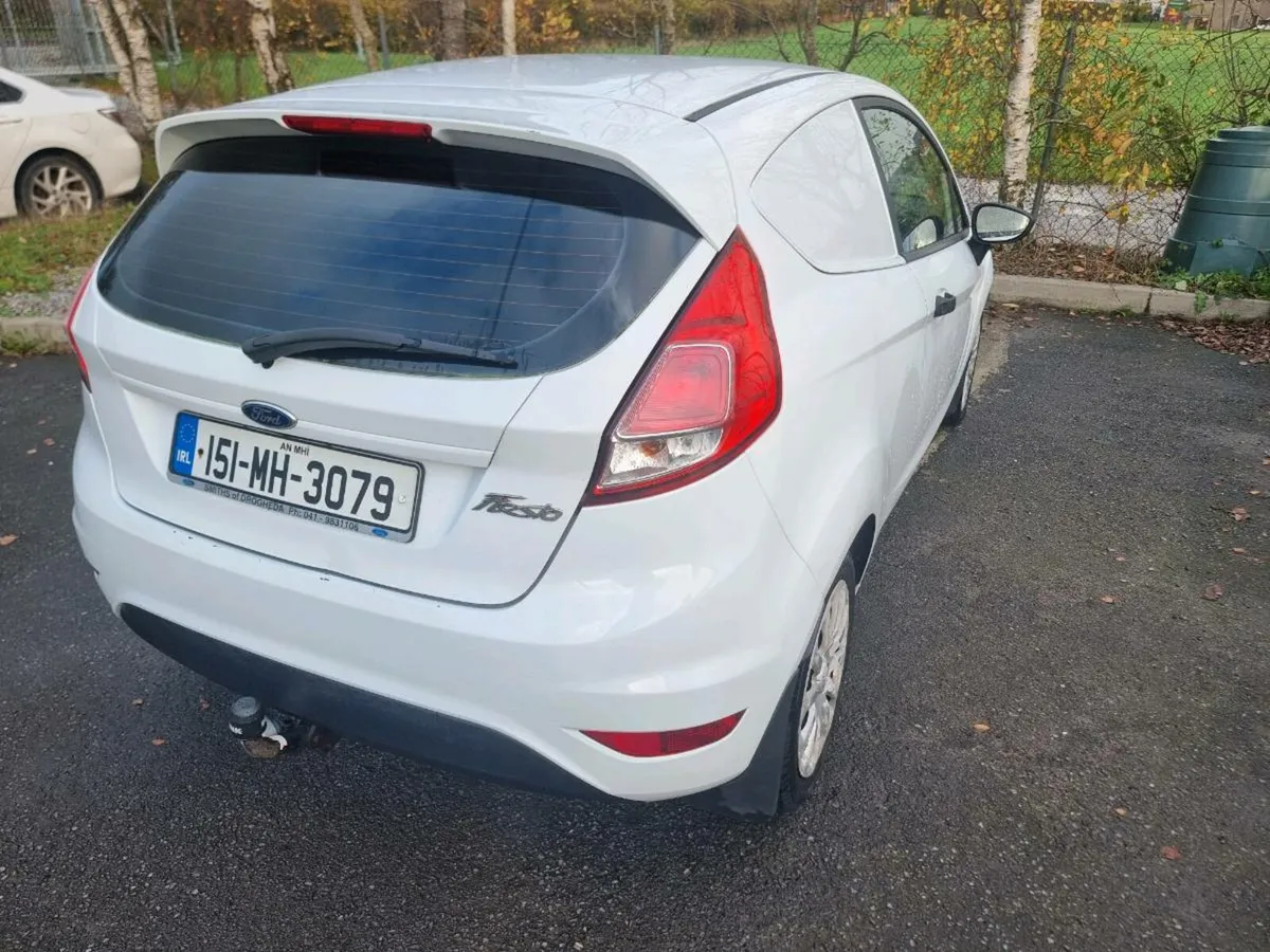 Ford Fiesta Van - Image 3