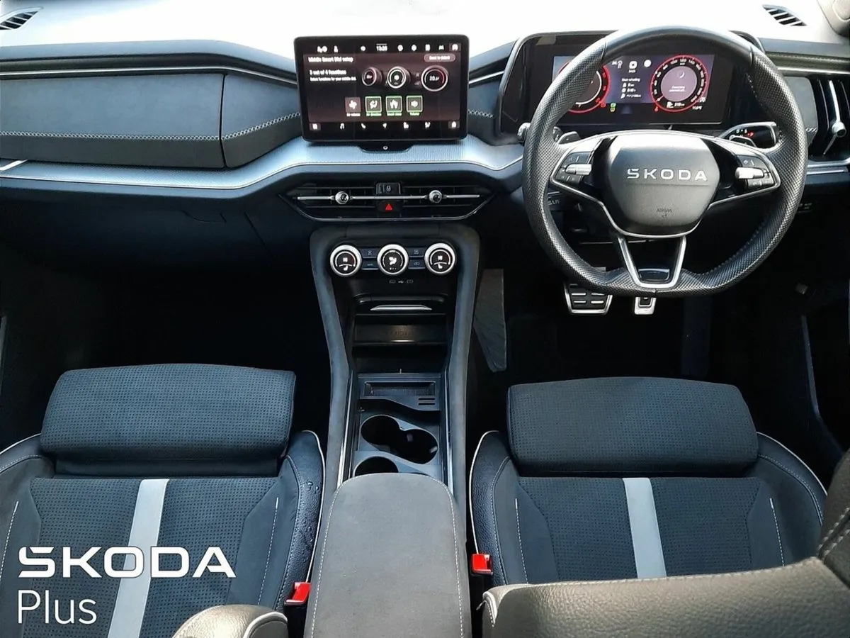 Skoda Kodiaq **SPORTLINE--AUTOMATIC--7 SEATER** - Image 2