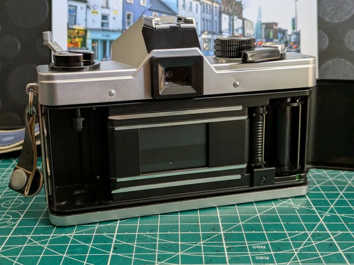 🎞️ Praktica SLR camera+Sigma Zoom-Master lens - Image 2