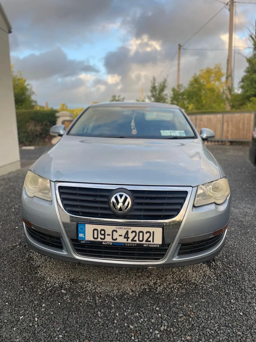 Volkswagen Passat 2.0tdi 2009 - Image 1