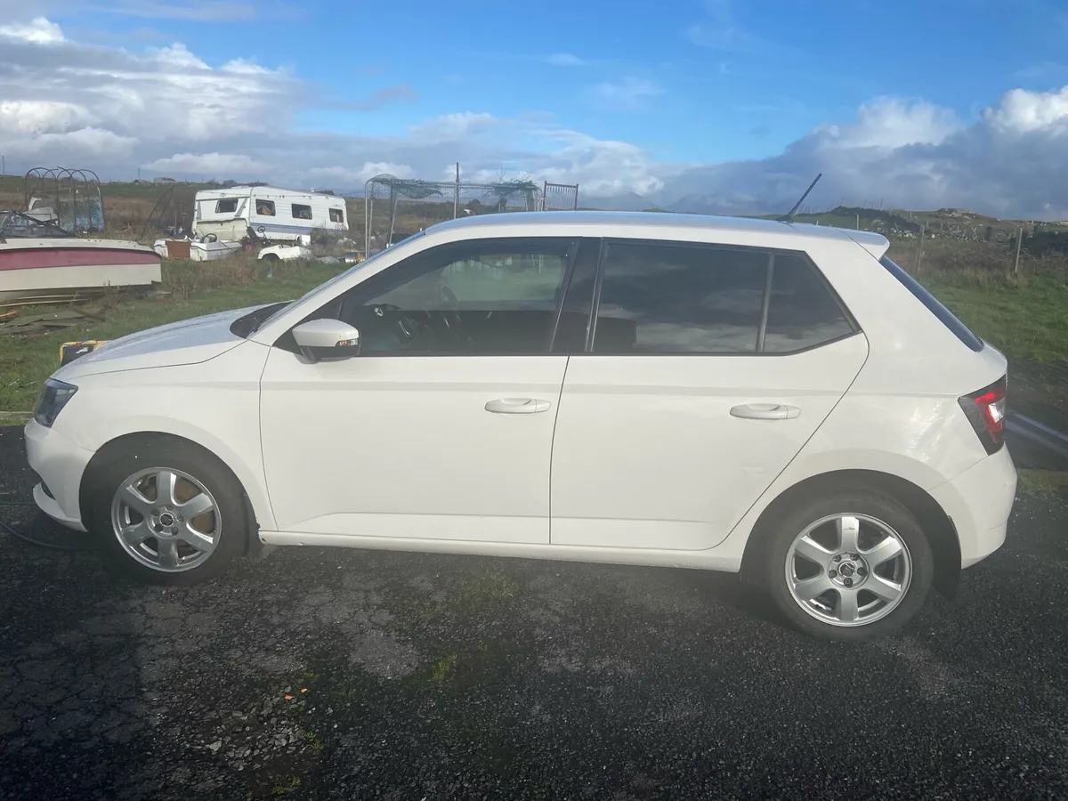 2017 Skoda Fabia - Image 1