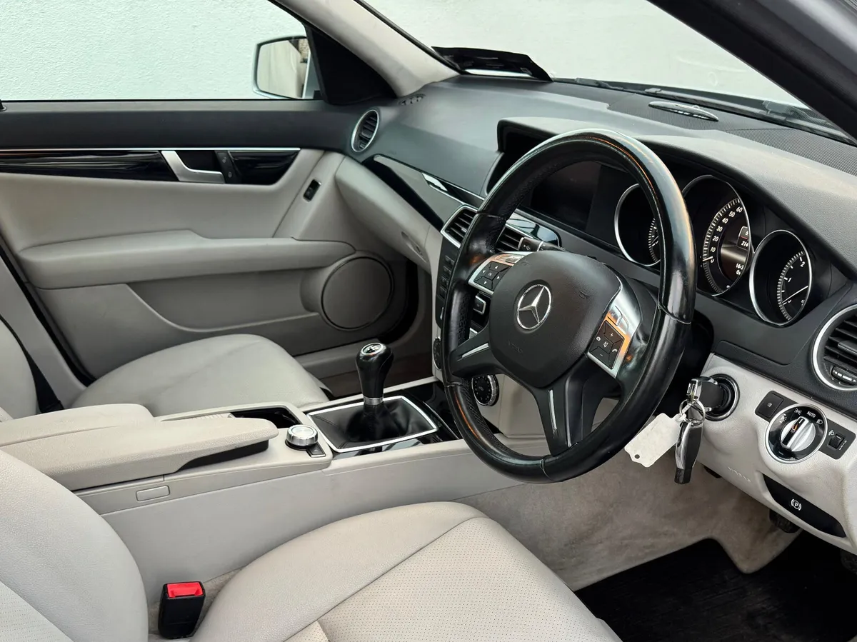 Mercedes-Benz C-Class C220D 2013 FRESH NCT - Image 4