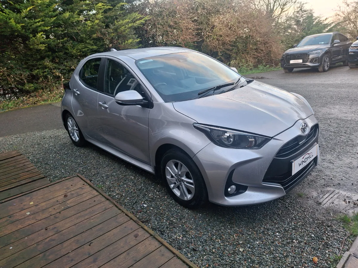 TOYOTA YARIS 1.0 LUNA - Image 4
