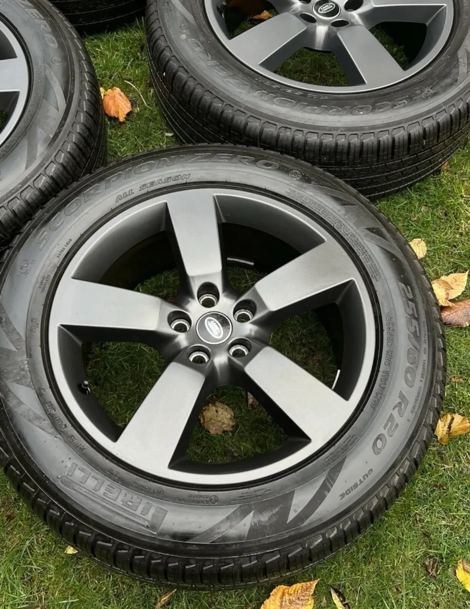 Land Rover Defender 20 inch alloys - Image 3