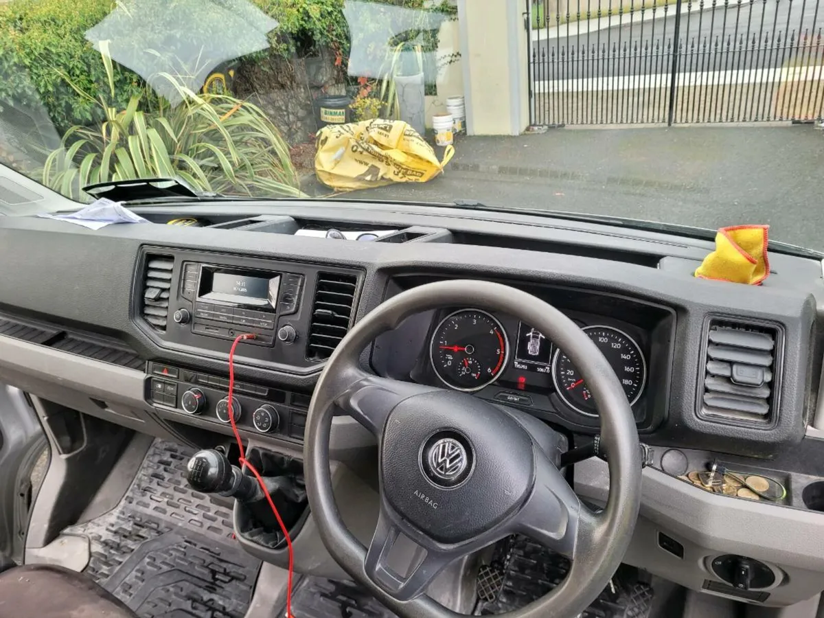 Volkswagen crafter 140bhp 2019 - Image 2