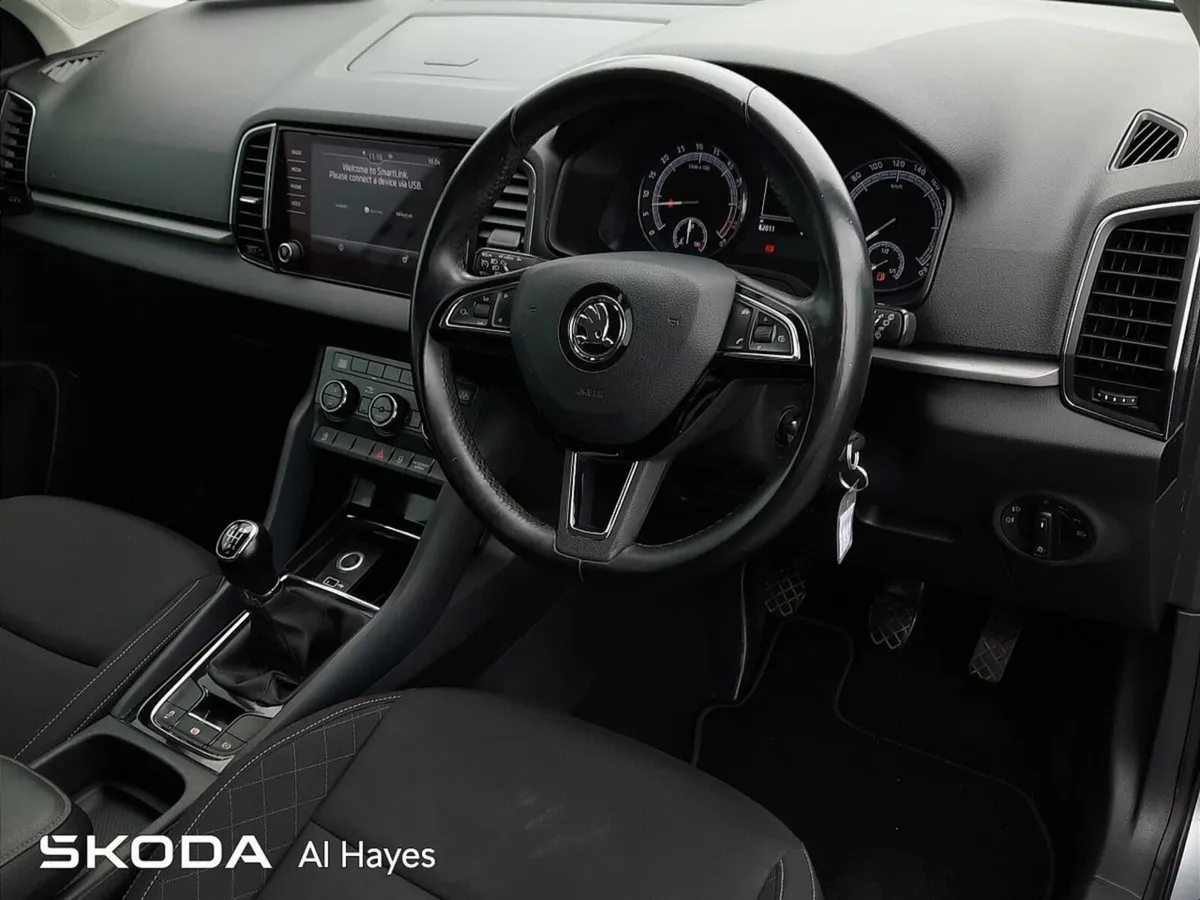 Skoda Karoq **LIKE NEW**  AMBITION 1.6TDI - Image 4