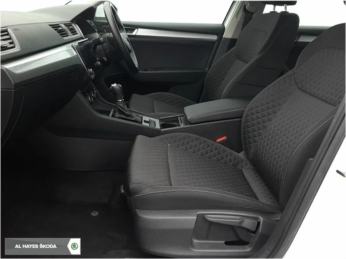 Skoda Superb **AUTOMATIC**AMBITION 2.0TDI 150HP - Image 4