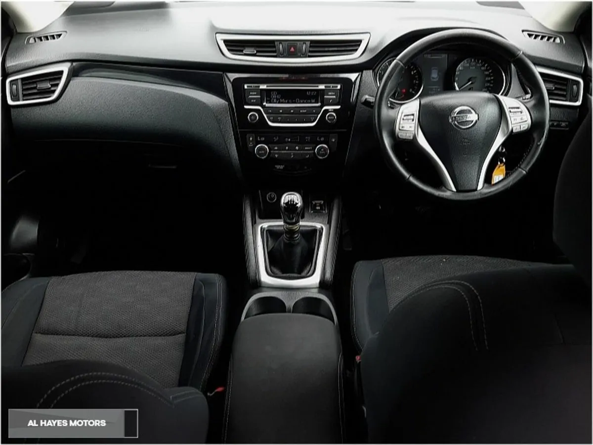 Nissan Qashqai **COVENIENT SUV**EXTRAS**1.2 PETROL - Image 2
