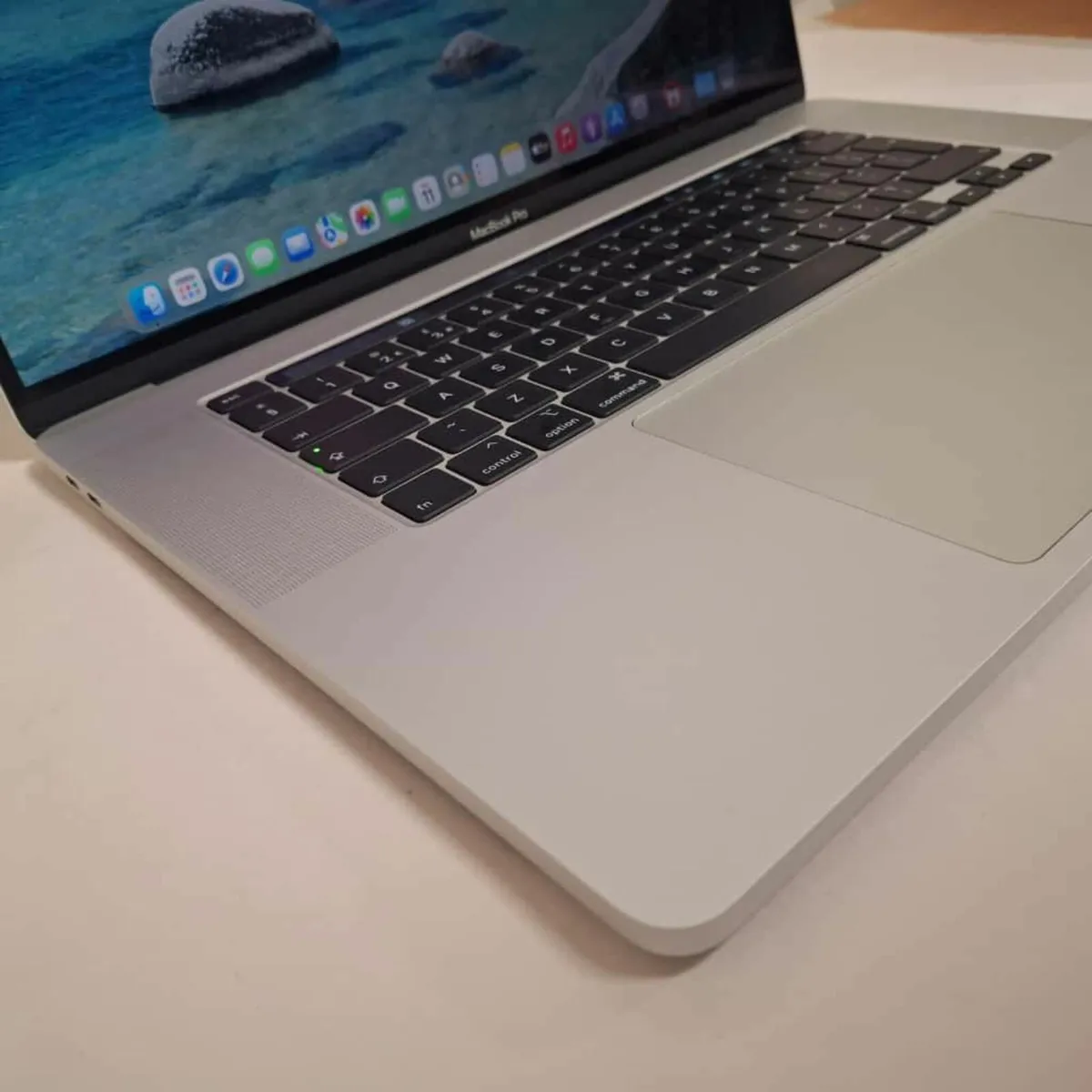 Apple MacBook Pro 16-inch 2019 | Intel Core i7 | - Image 4
