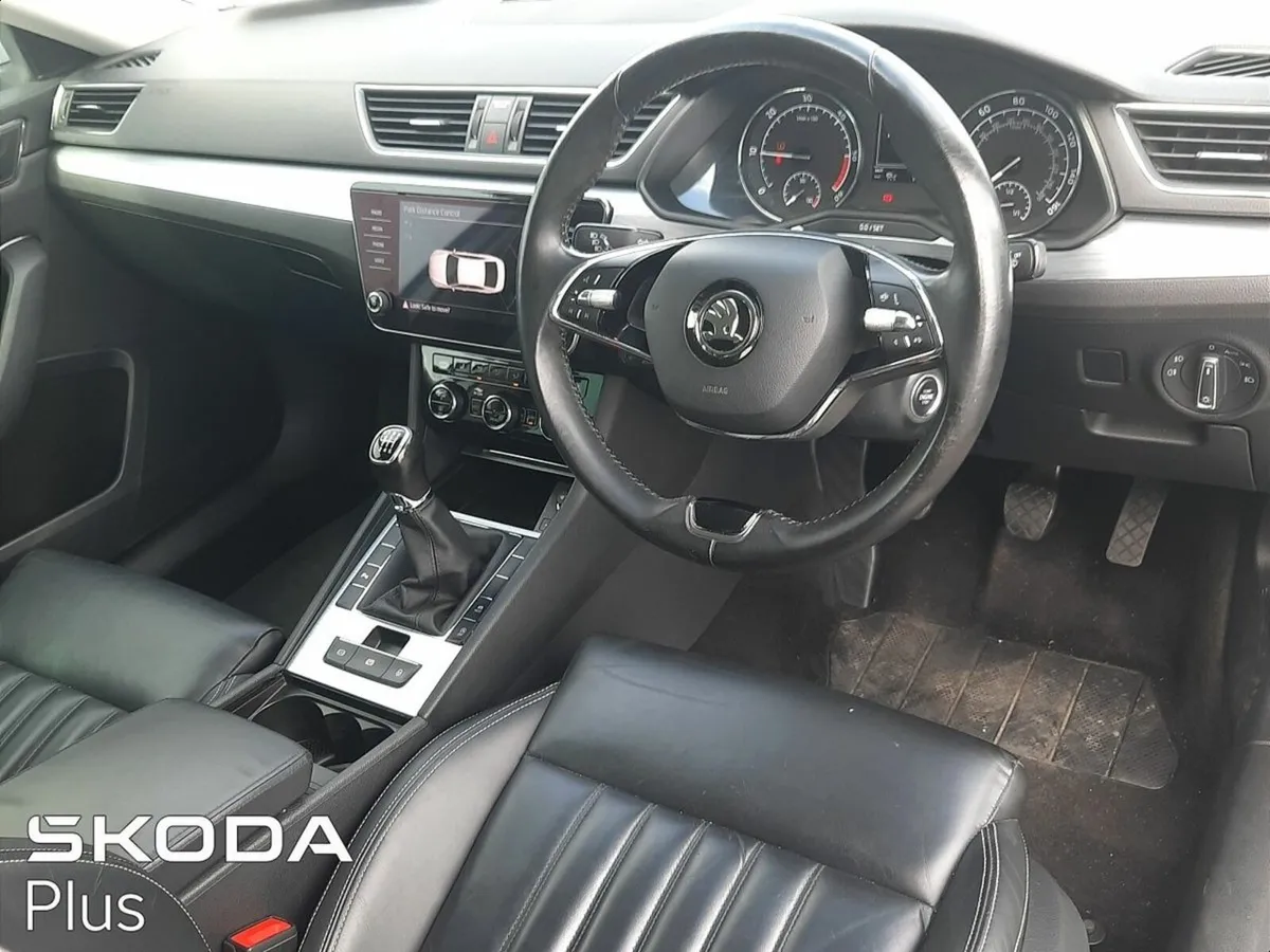 Skoda Superb **FULL BLACK LEATHER** 2.0TDI 150HP M - Image 4