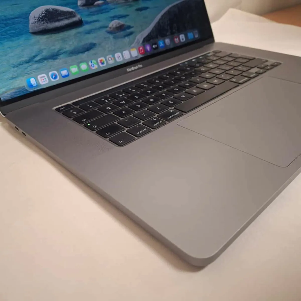 Apple MacBook Pro 16-inch (2019) | Intel Core i9 | - Image 3