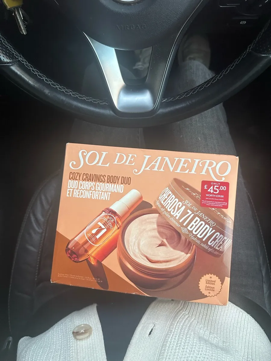 Sol de Janeiro cosy duo - unboxed - Image 2