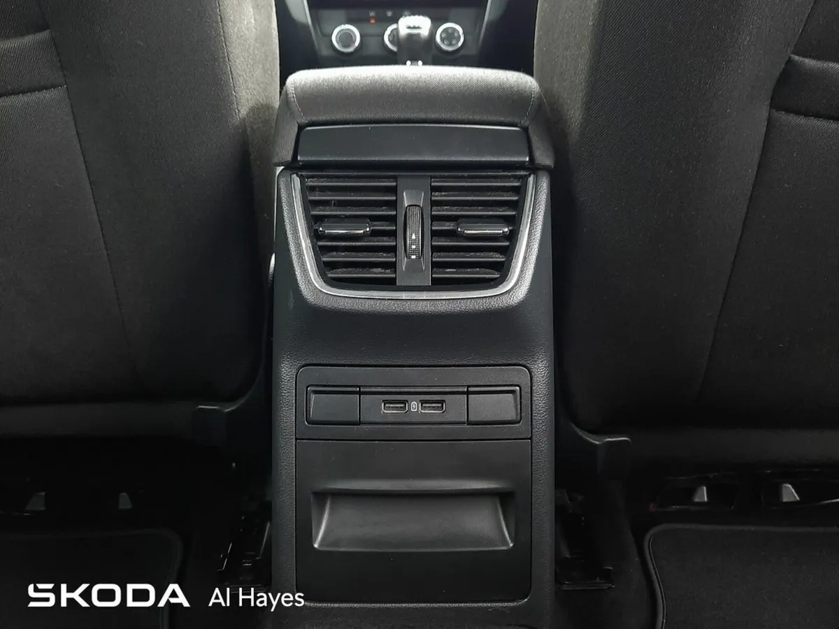 Skoda Octavia **PETROL**AMBITION 1.0TSI 115HP - Image 4