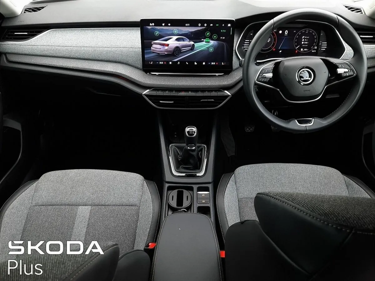 Skoda Octavia **VERY RARE STOCK**SELECTION BOX 2.0 - Image 2