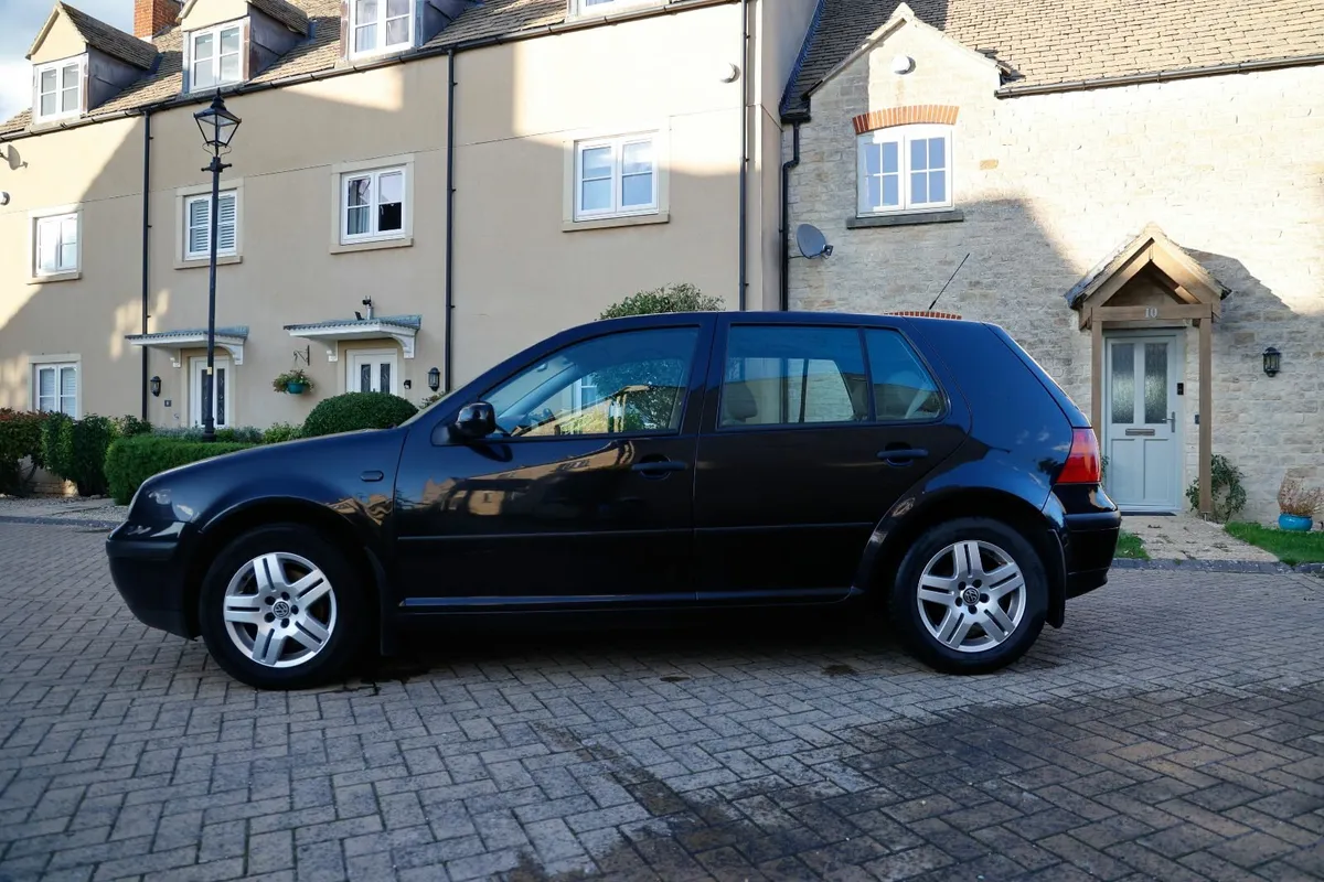 Volkswagen Golf 2003 - Image 4