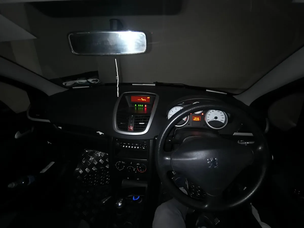 Peugeot 207 2007 - Image 3