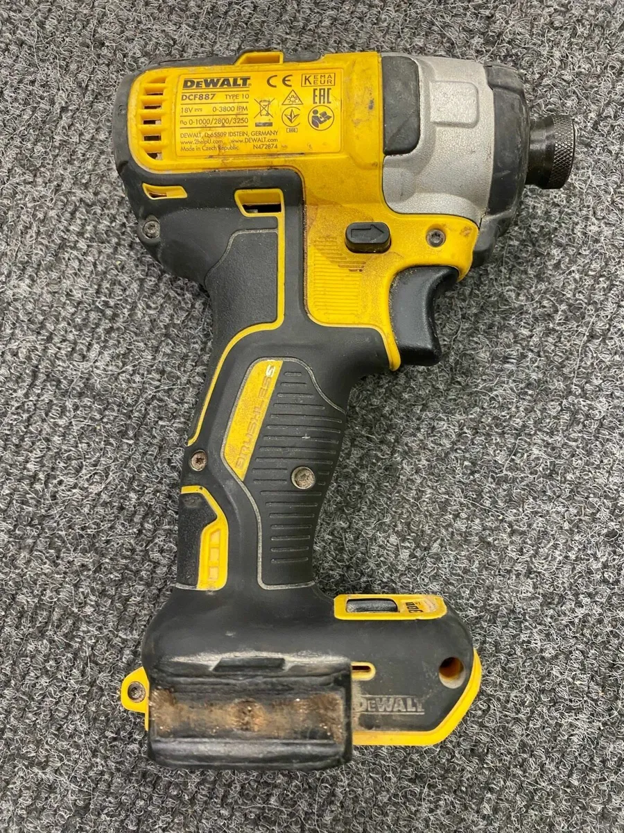 Dewalt DCF887 18V Driver - Image 2