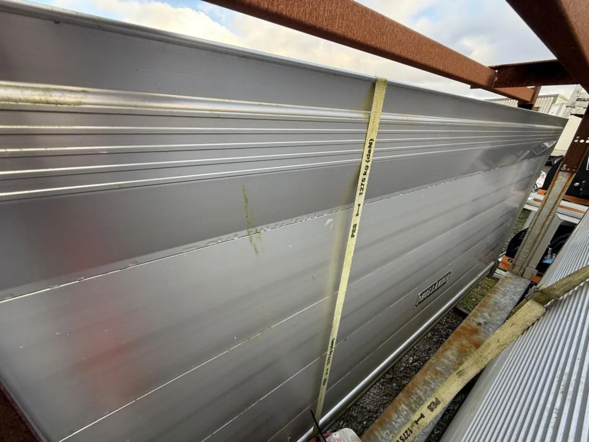 New Electric Tail Lift **Online Auction** - Image 3