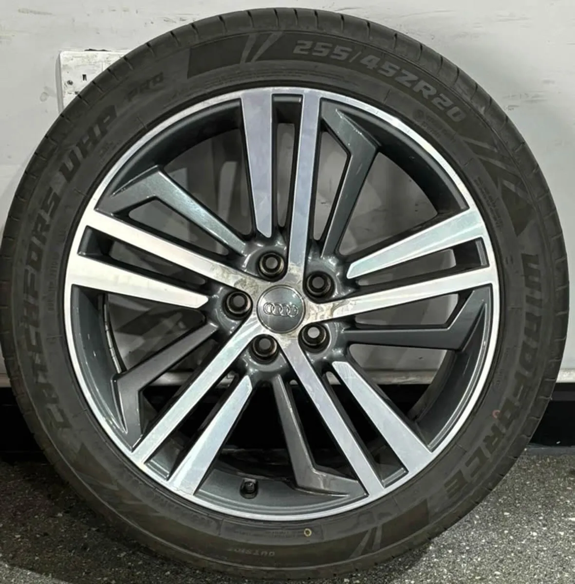 20" GENUINE OEM AUDI Q5 ALLOY WHEELS & TYRES - Image 4