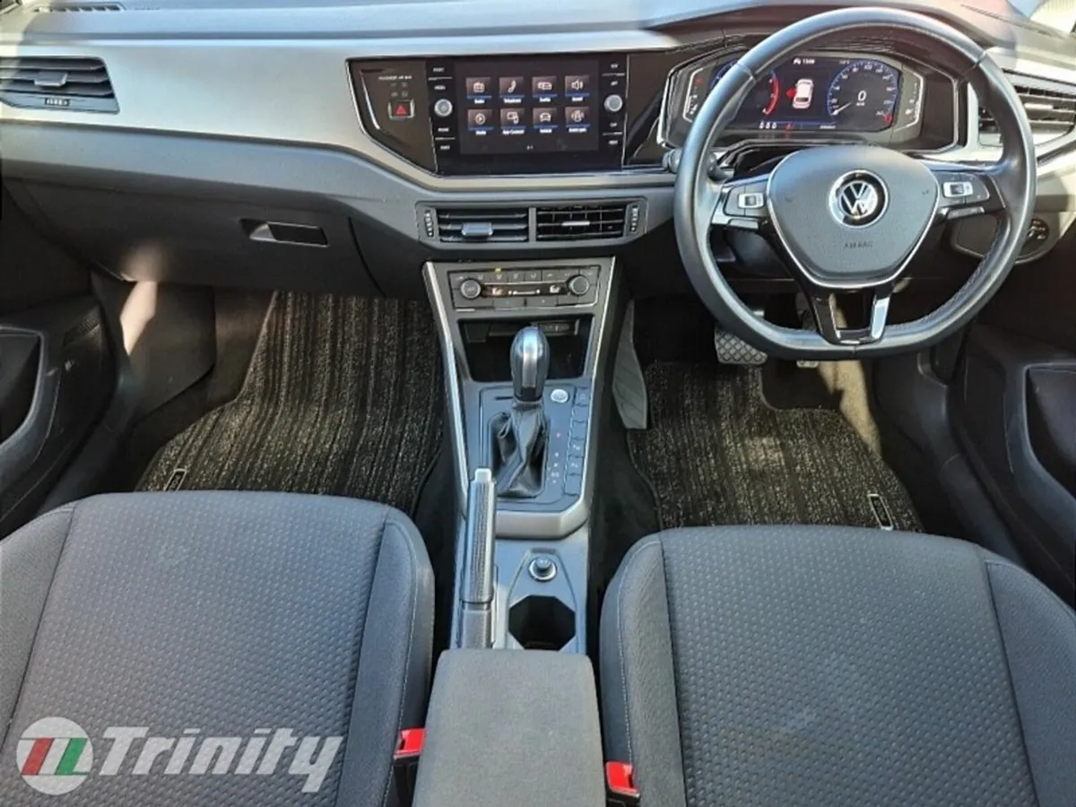 Volkswagen Polo ** LOW KMS ** COMFORTLINE ** AUTO - Image 2
